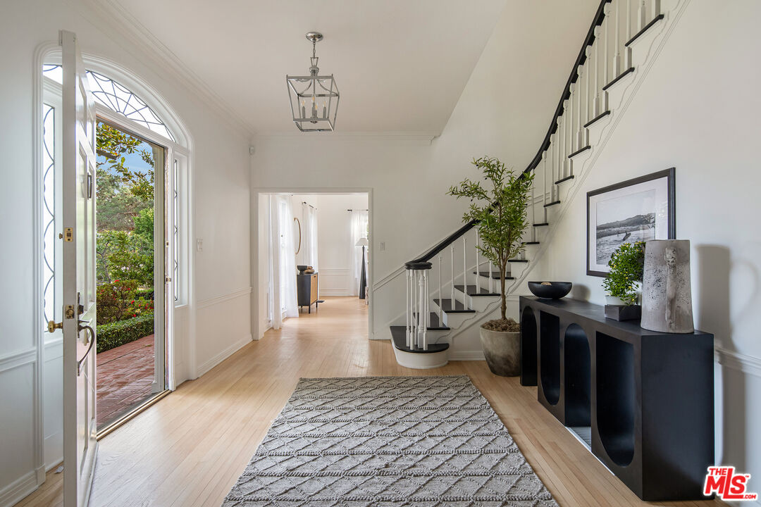 MLS #25528519 image #1