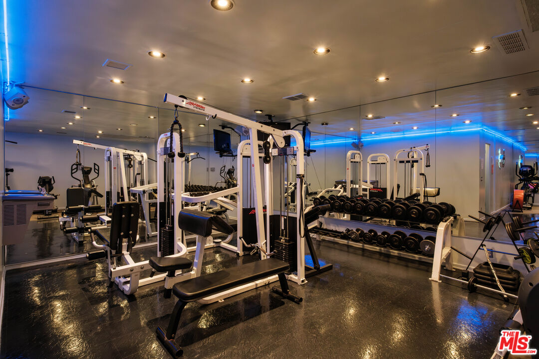 MLS #25528863 image #24