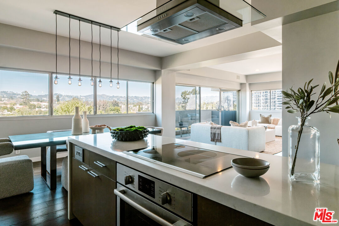 MLS #25528863 image #0