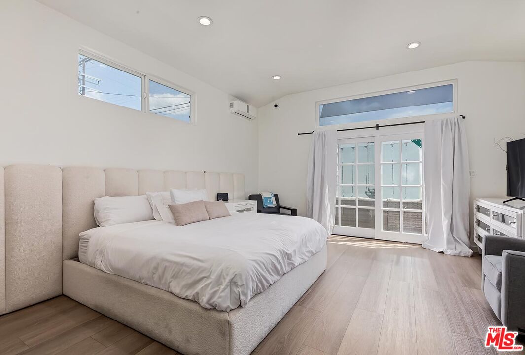 MLS #25529151 image #13