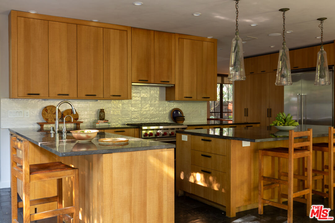 MLS #25529393 image #9