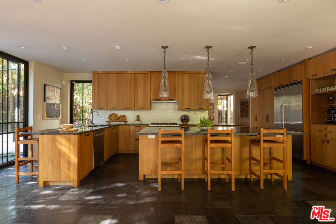 MLS #25529393 image #10