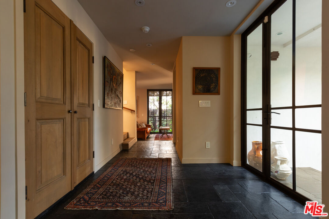 MLS #25529393 image #11