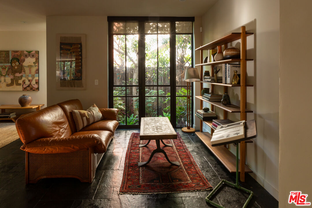 MLS #25529393 image #13