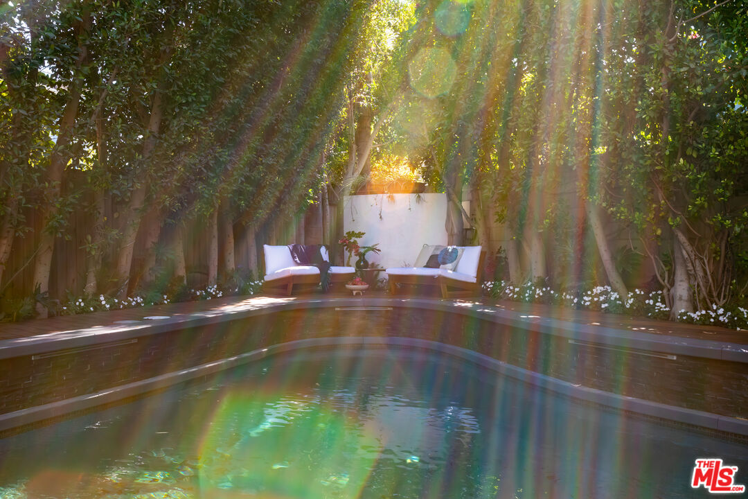 MLS #25529393 image #20