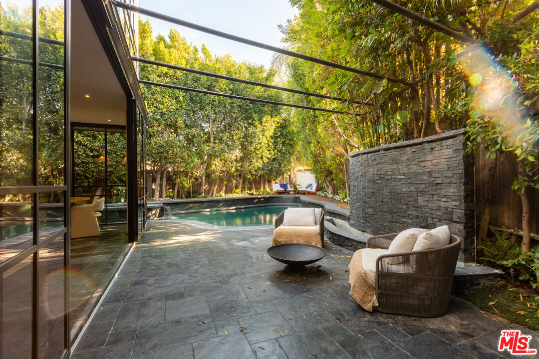 MLS #25529393 image #21