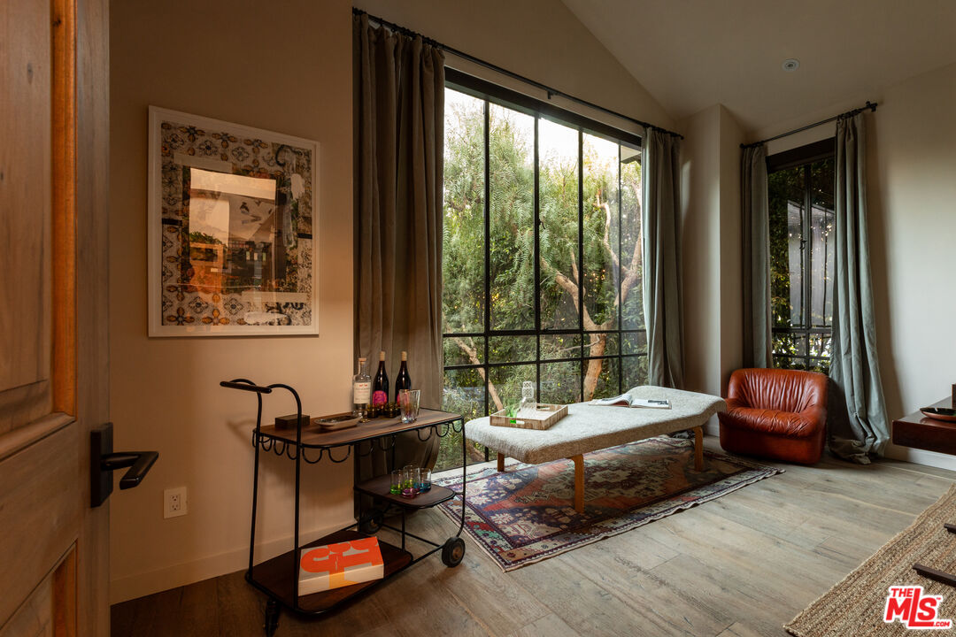 MLS #25529393 image #34