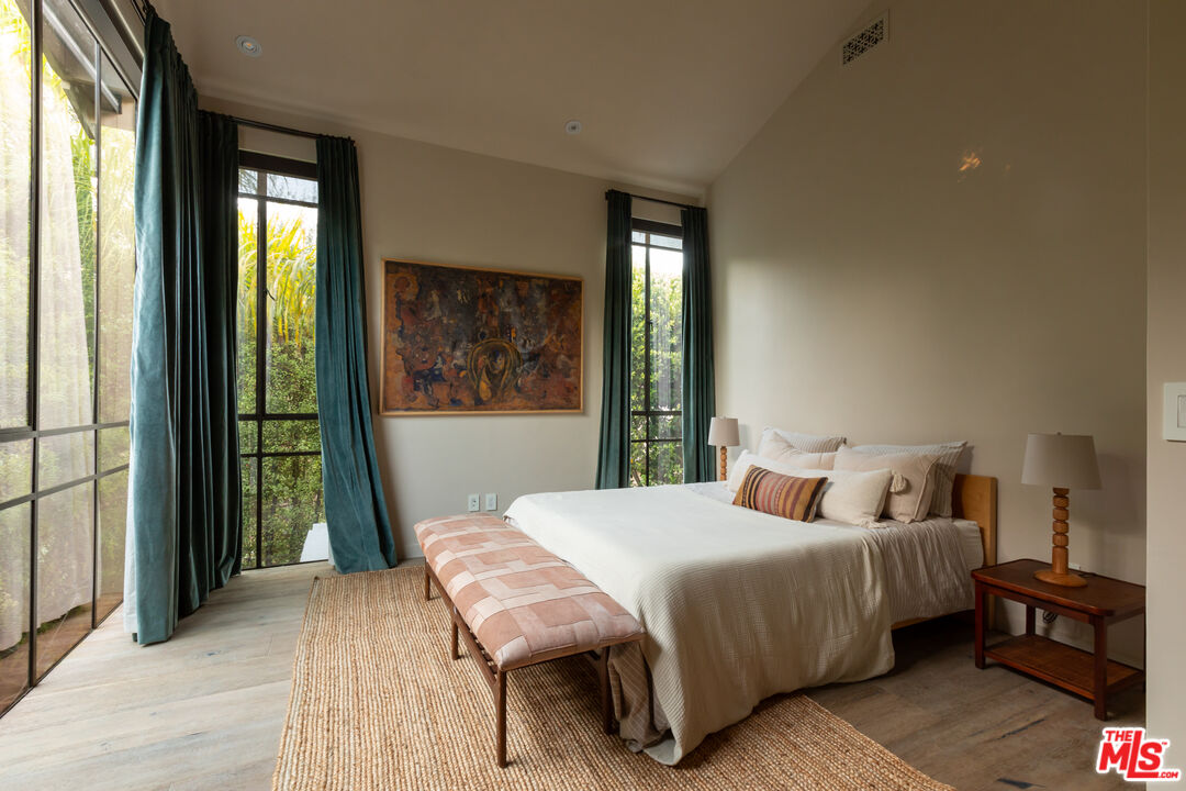 MLS #25529393 image #37