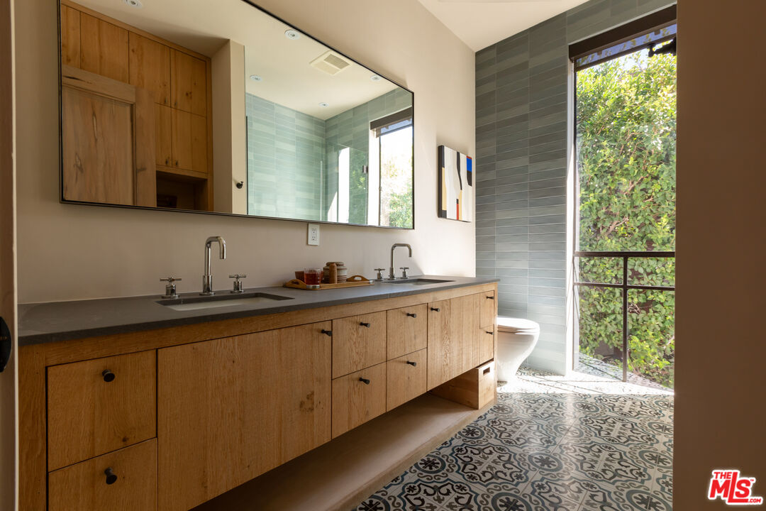 MLS #25529393 image #39