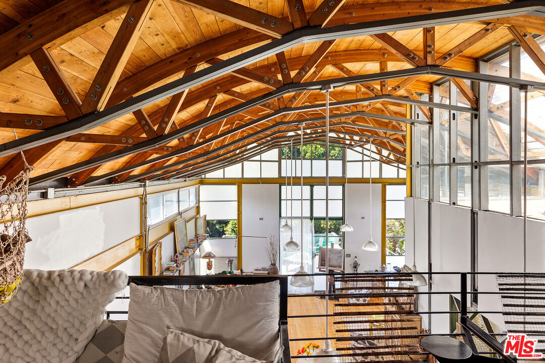 MLS #25530217 image #14