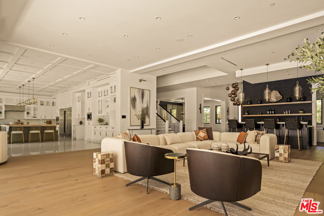 MLS #25531081 image #15