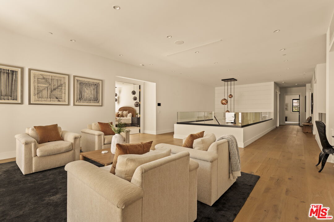 MLS #25531081 image #23