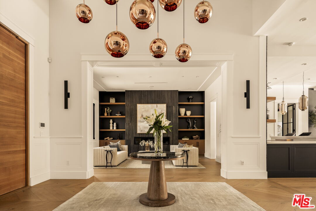 MLS #25531081 image #2