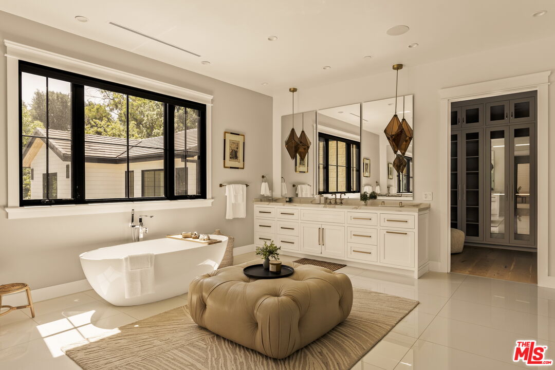 MLS #25531081 image #30