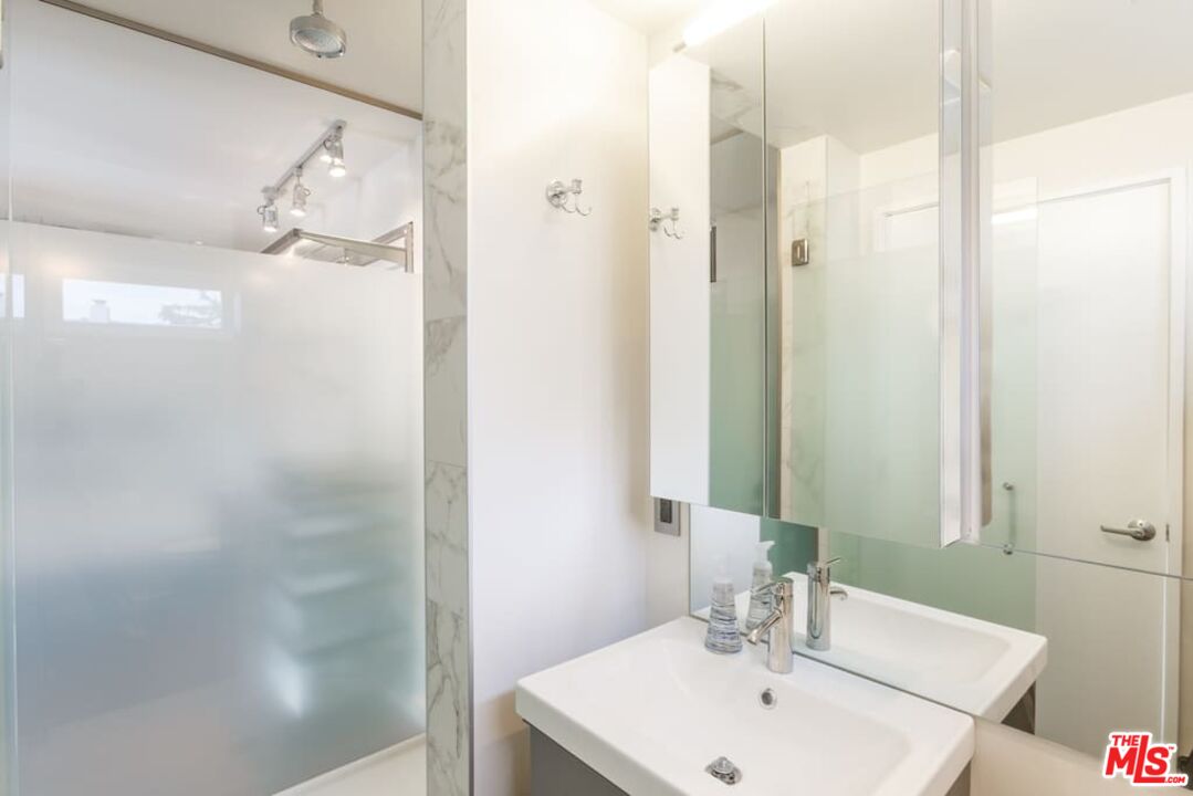 MLS #25531813 image #29