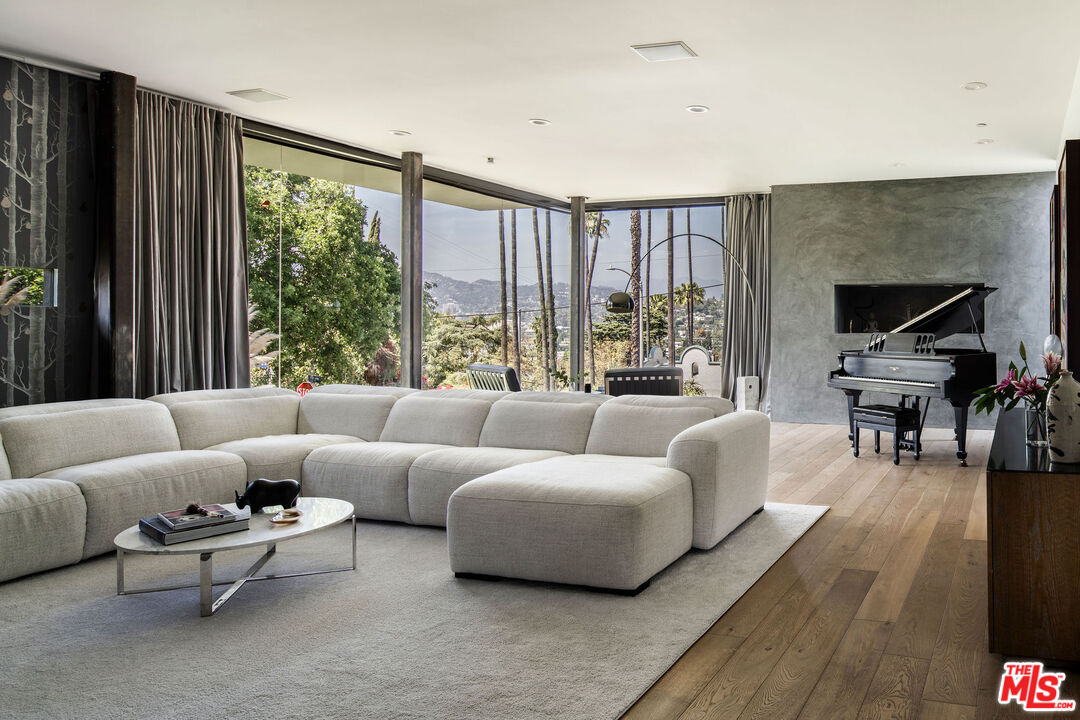 MLS #25531813 image #3