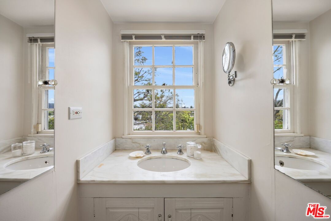 MLS #25532383 image #16