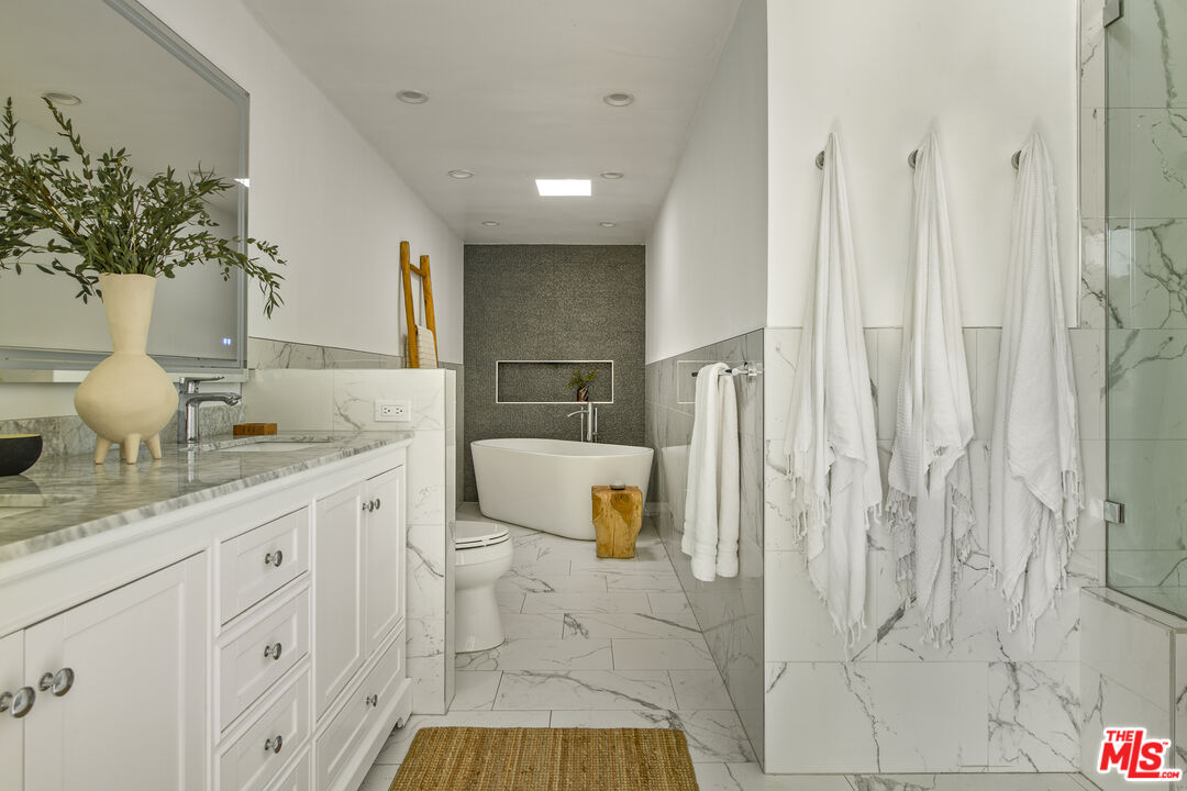 MLS #25532389 image #10