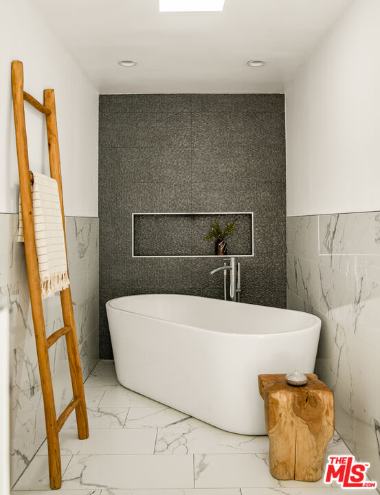 MLS #25532389 image #13