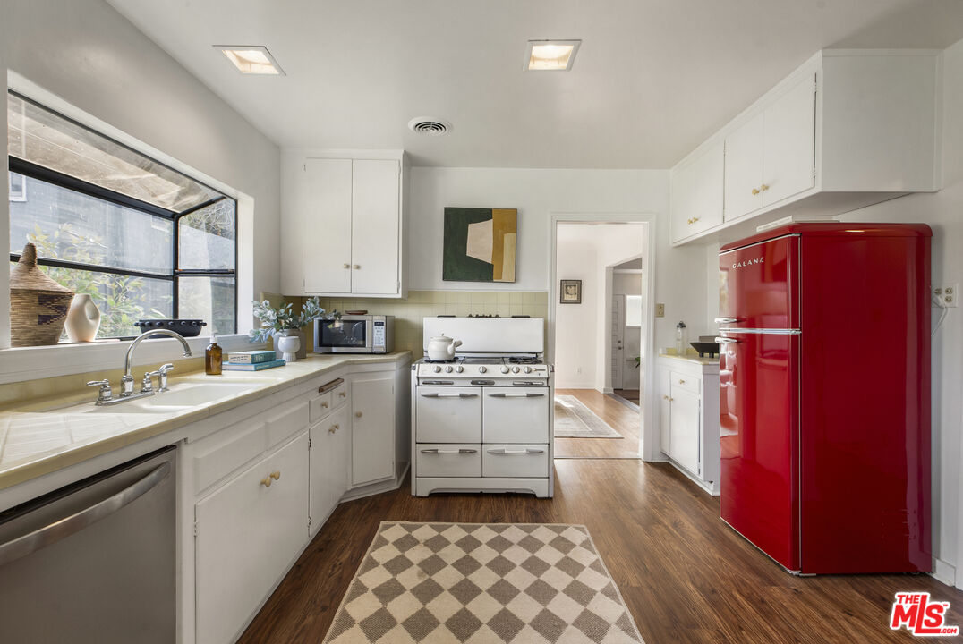 MLS #25532689 image #15