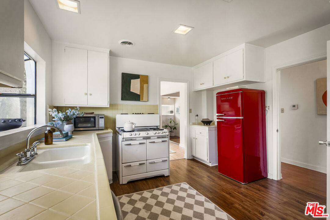 MLS #25532689 image #16