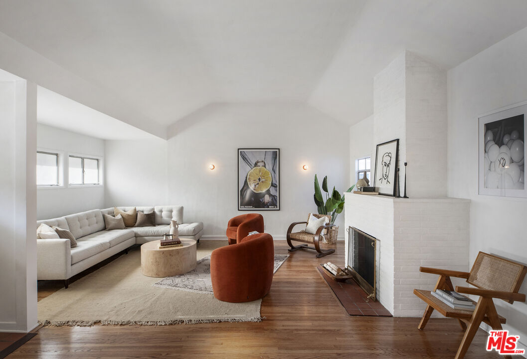 MLS #25532689 image #1