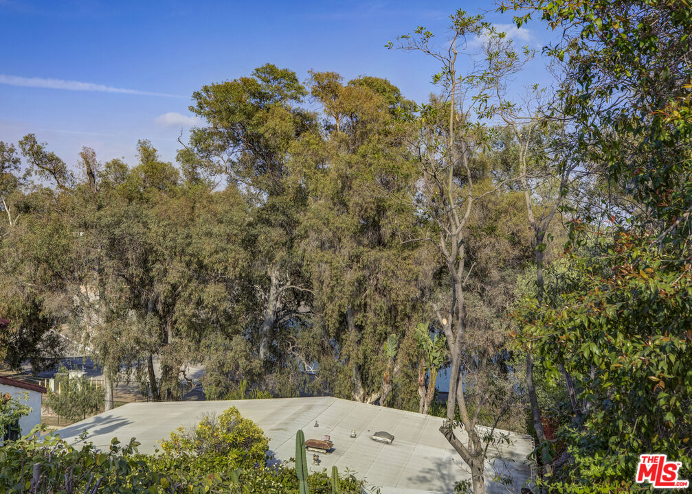 MLS #25532689 image #23