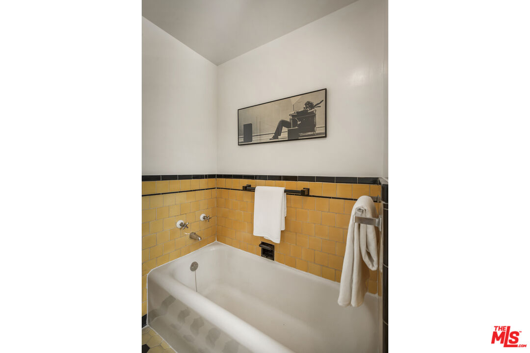 MLS #25532689 image #26