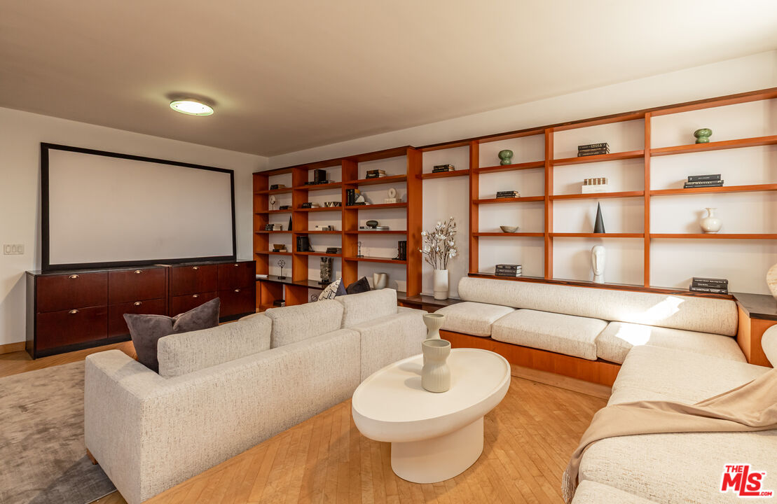 MLS #25532885 image #18