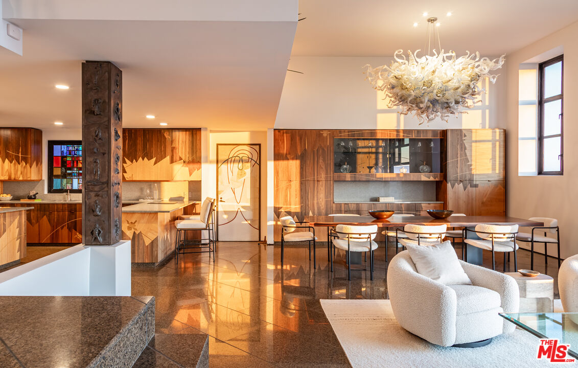 MLS #25532885 image #19