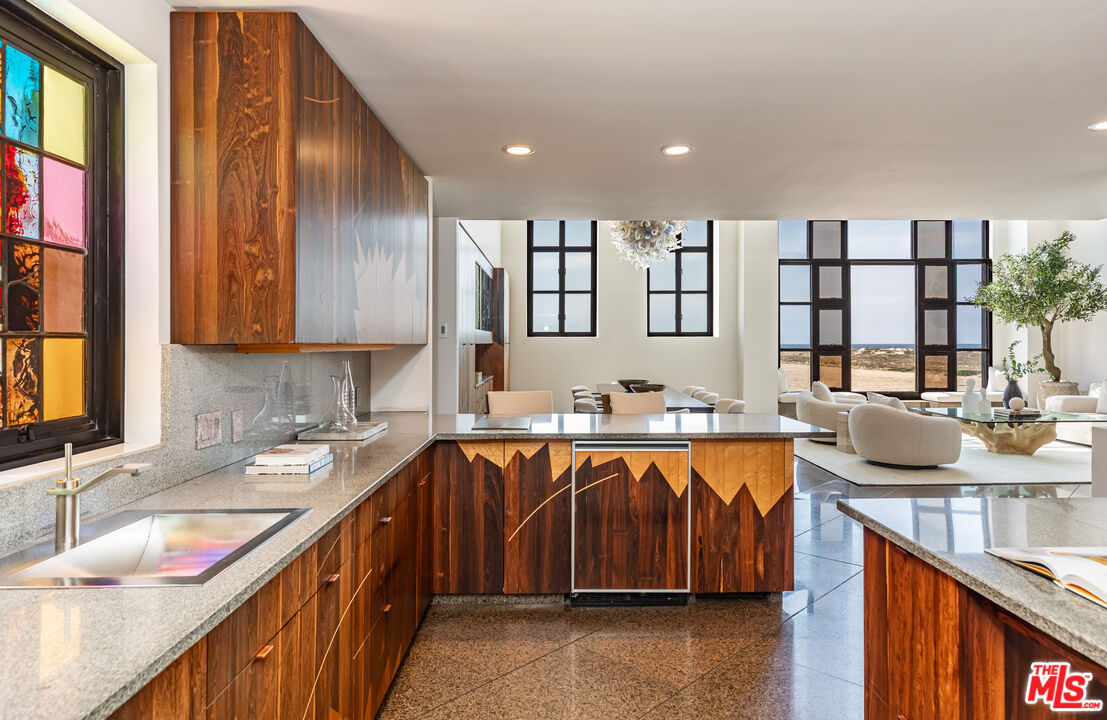 MLS #25532885 image #7