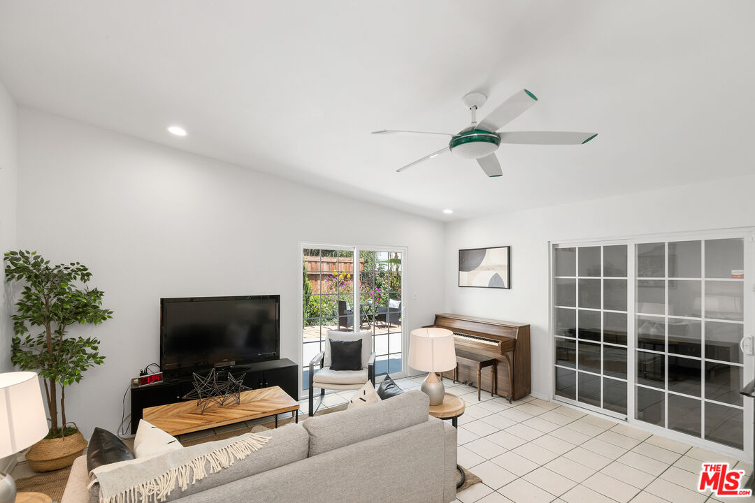 MLS #25533361 image #17