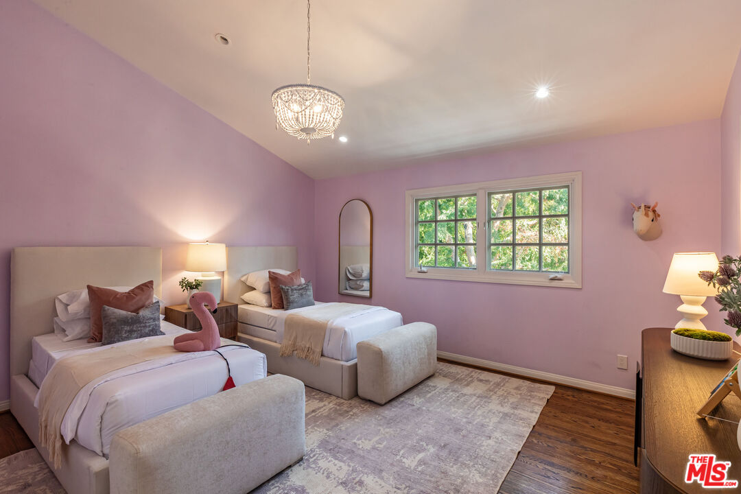 MLS #25533423 image #17