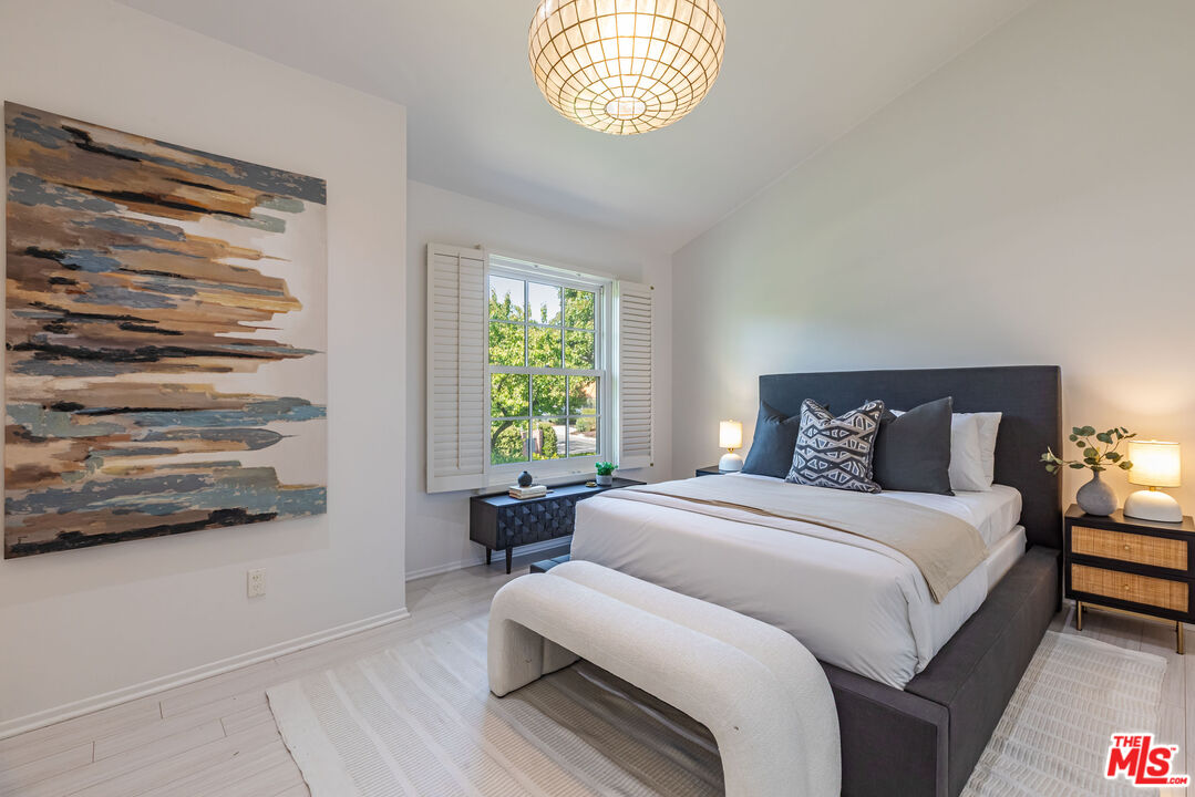 MLS #25533423 image #18