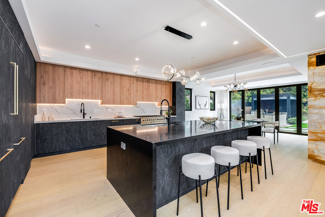 MLS #25533513 image #10