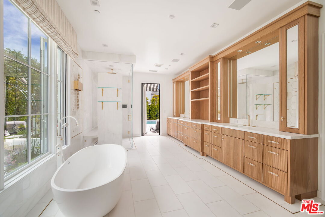 MLS #25533607 image #11