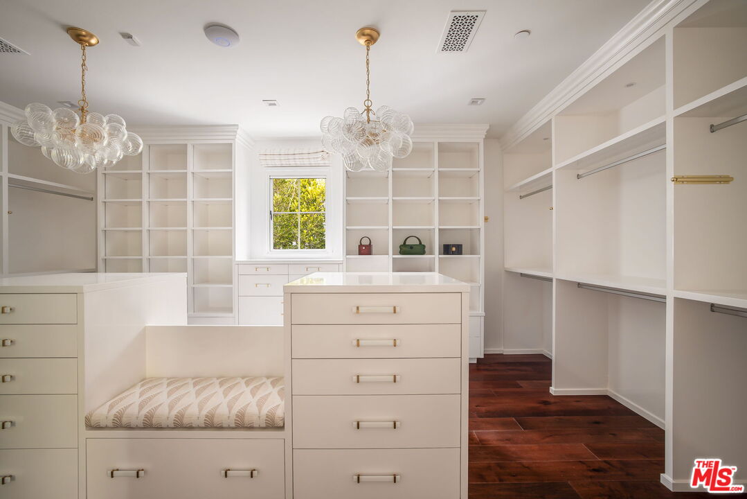 MLS #25533607 image #12