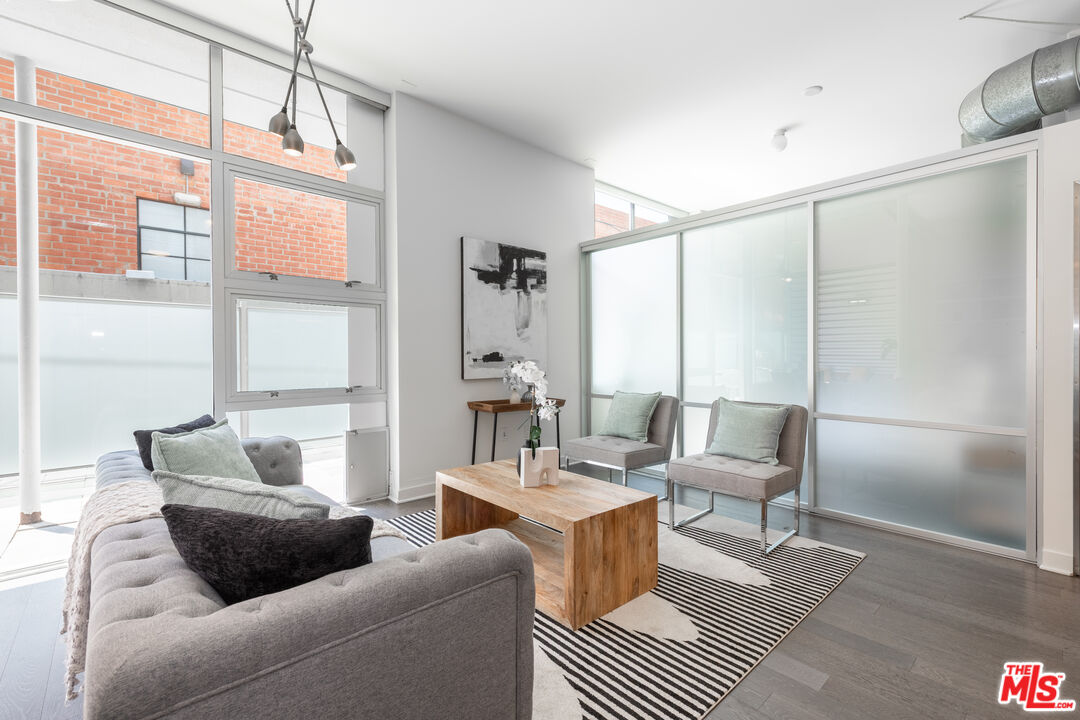 MLS #25533703 image #12