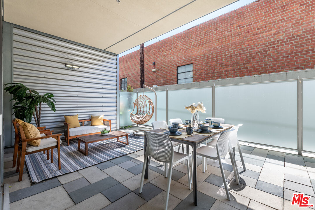 MLS #25533703 image #24