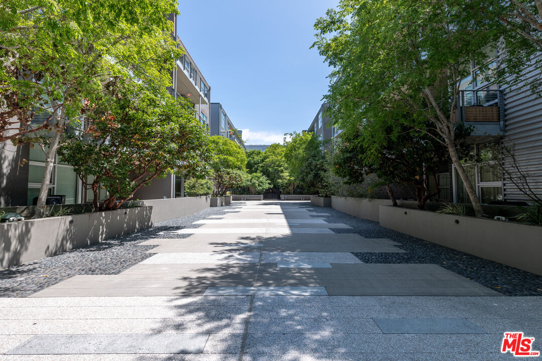 MLS #25533703 image #28