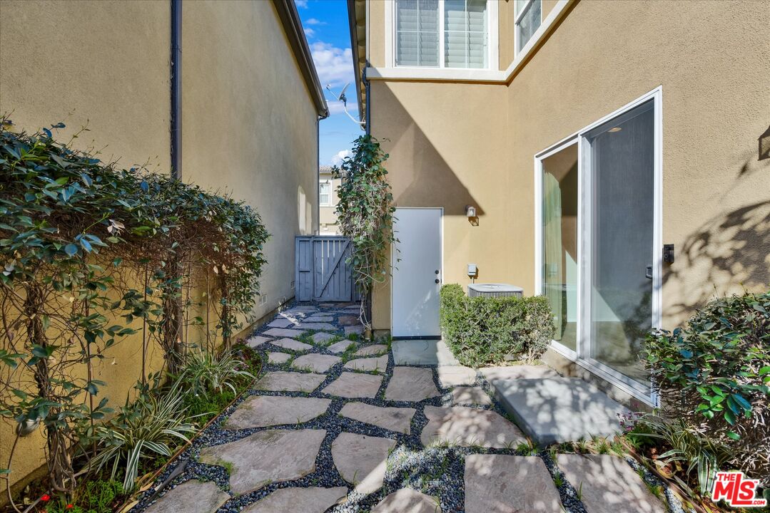 MLS #25533941 image #16