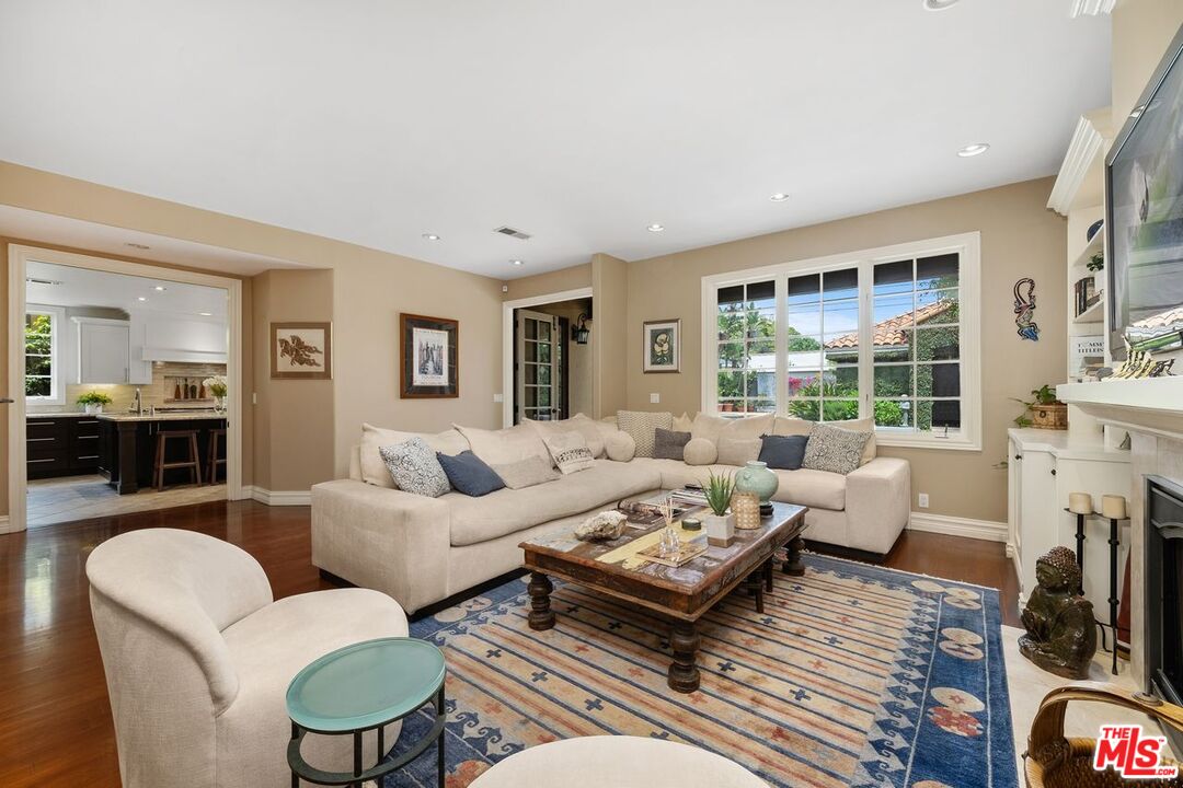 MLS #25533947 image #13