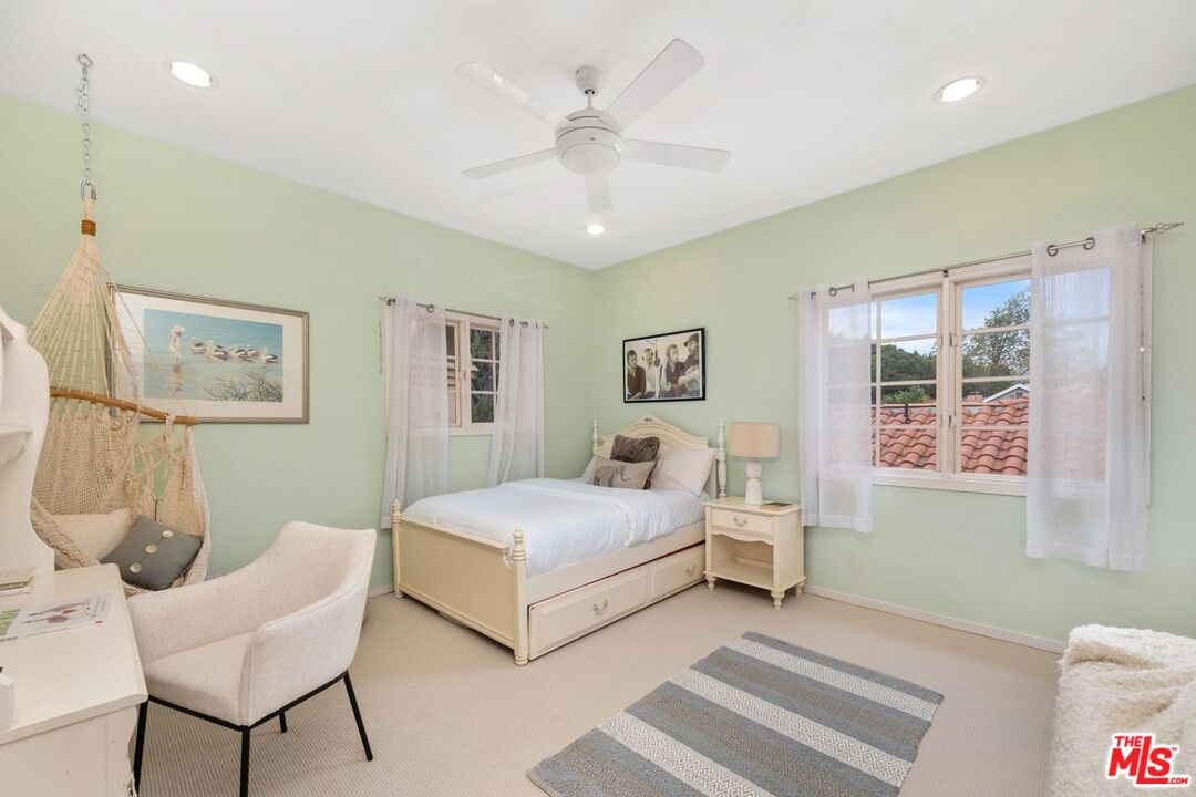 MLS #25533947 image #23