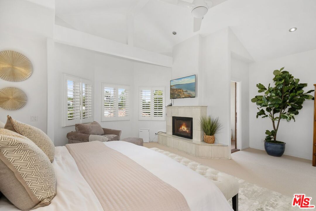 MLS #25533947 image #28