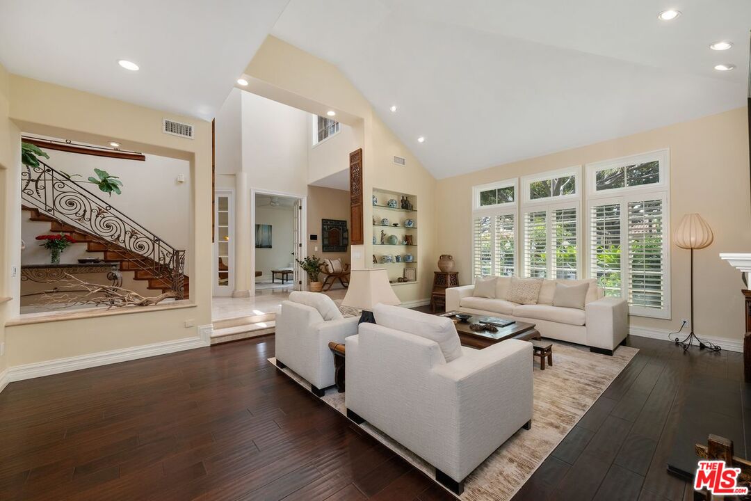 MLS #25533947 image #6