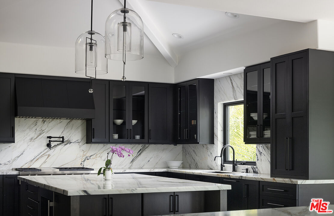 MLS #25534163 image #16