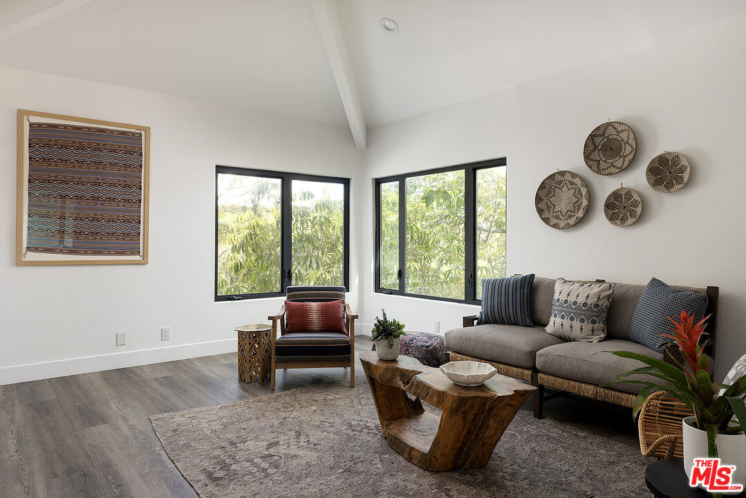 MLS #25534163 image #21