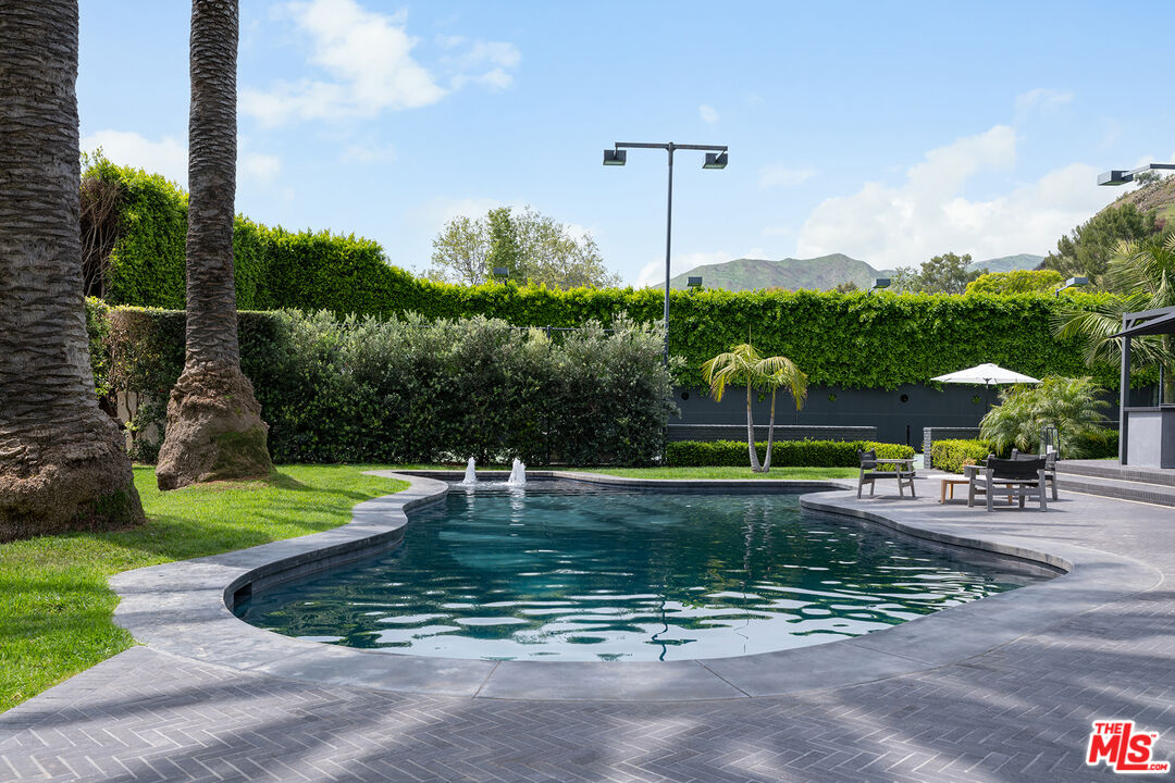 MLS #25534657 image #12