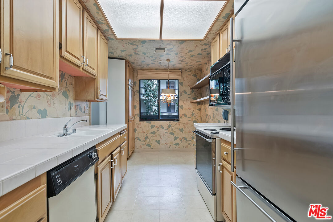 MLS #25534789 image #22