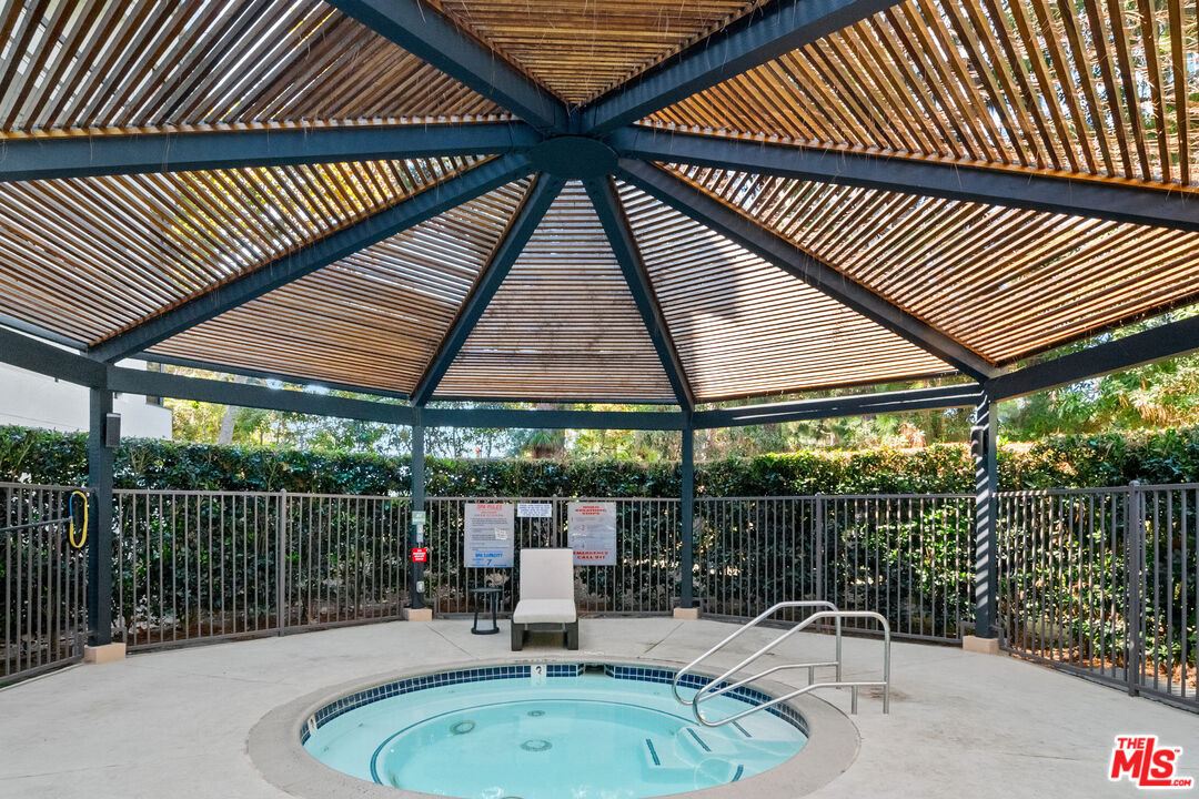 MLS #25534789 image #2